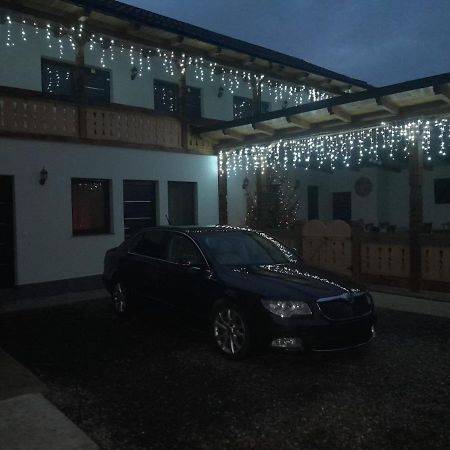 Hotel Casa De Langa Padure Sighetu Marmaţiei Exterior foto